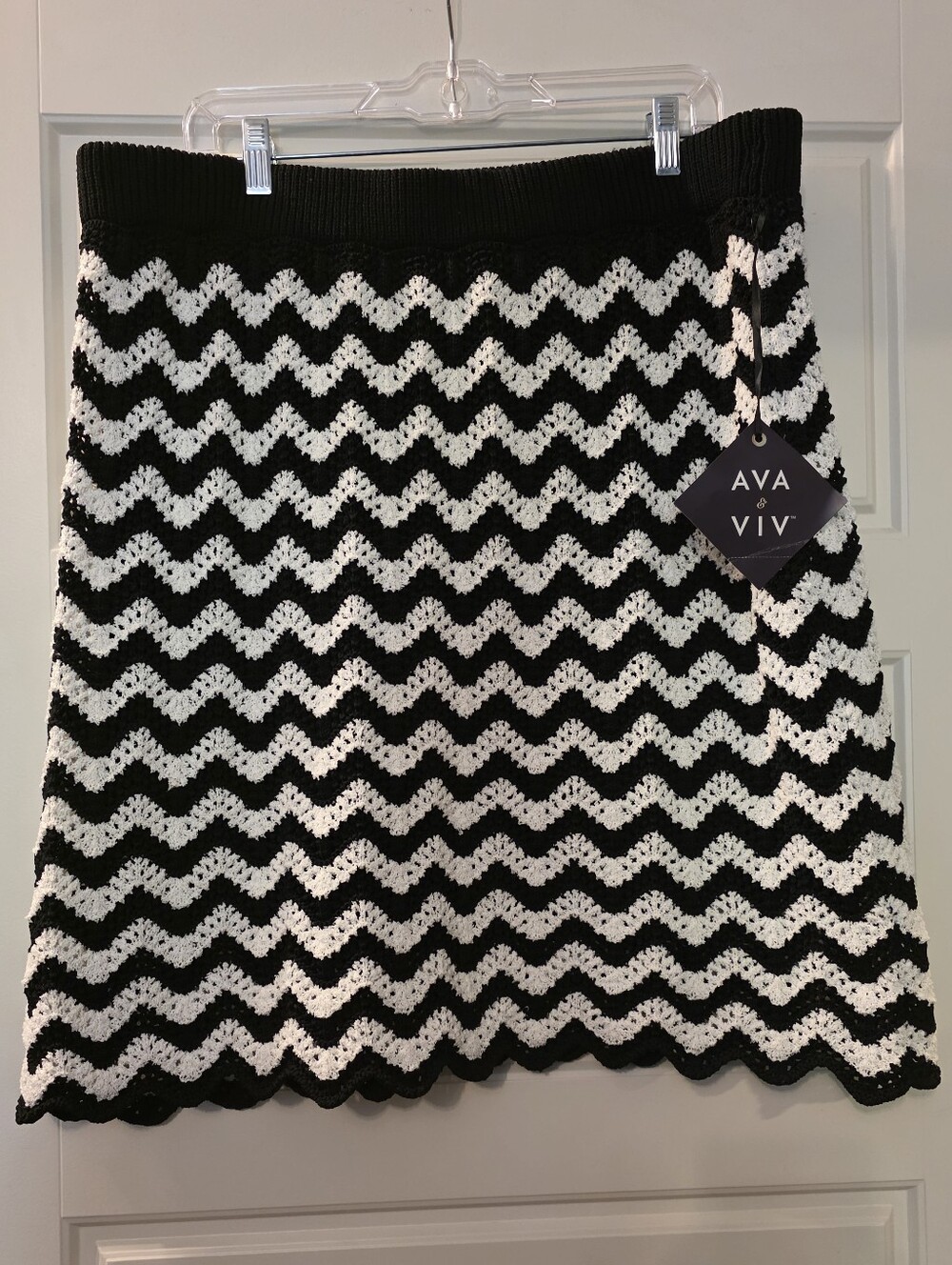 Ava & Viv Knit Skirt In Black And White